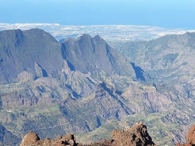 Situation et géographie de La Réunion
