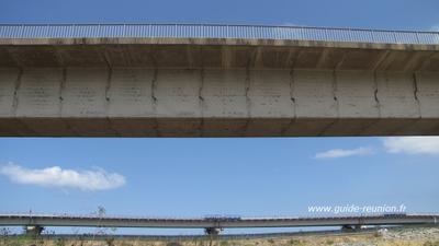 Pont de la rivière Saint-Etienne