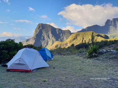 Camping et bivouac à La Réunion - Image d'illustration