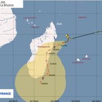 Prévisions de trajectoire de Météo France - Tempête tropicale modérée AVA - le 4 janvier 2018