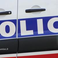 Un jeune a été poignardé devant un lycée de la commune du Port