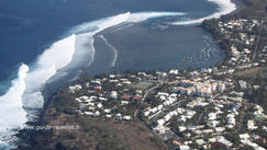 Vue aérienne de la plage de l'Etang Salé et des environs