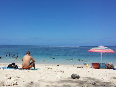 La plage et le lagon de Saint-Pierre