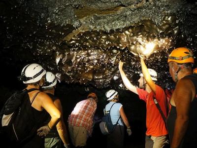 Explorer les tunnels de lave à La Réunion Explorer les tunnels de lave à La Réunion