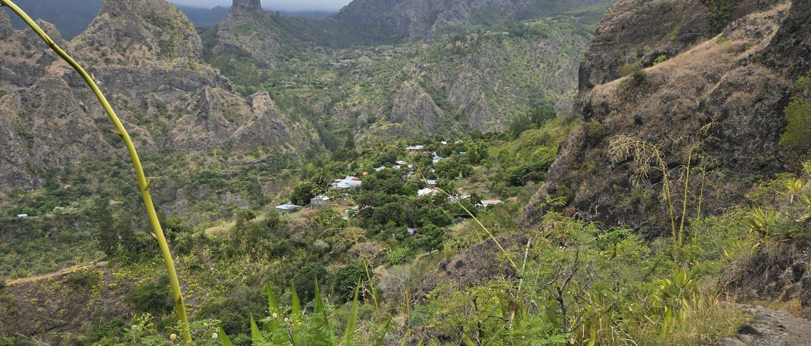 Ilet des Lataniers - Cirque de Mafate - La Réunion