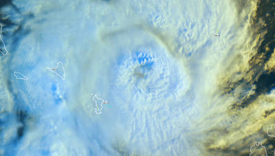 L'oeil du cyclone passe sur Mayotte - Crédit photo : Image satellite à 6h locale le 14 décembre 2024 - Météo-France Océan Indien