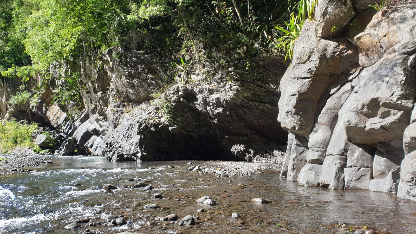 Randonn e l arche naturelle de l Entre Deux Guide R union